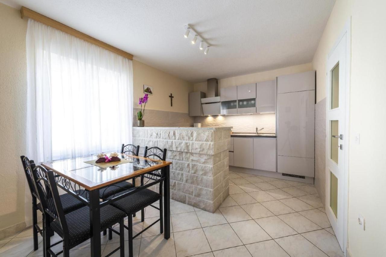 Holiday Home Swiss Cavtat Luaran gambar