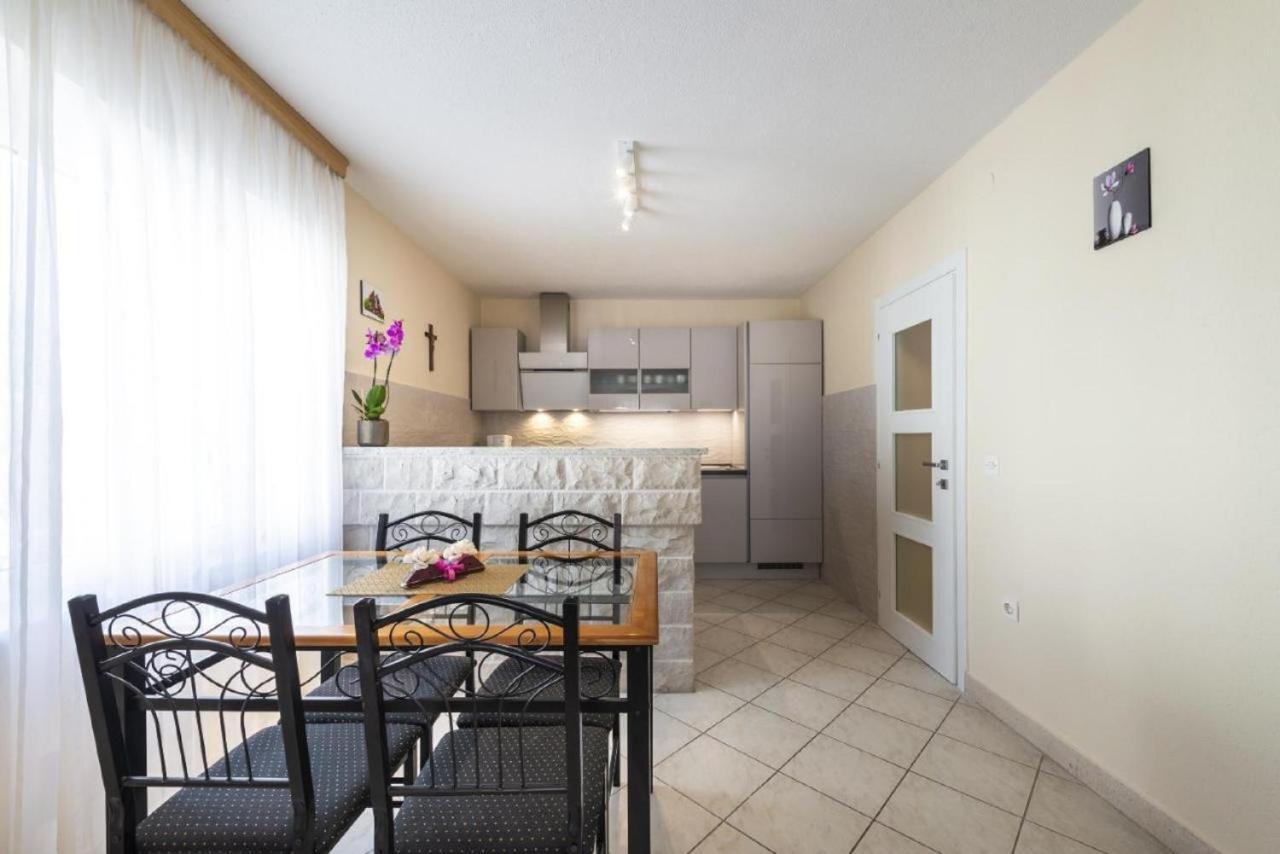 Holiday Home Swiss Cavtat Luaran gambar